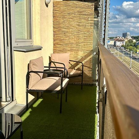 Apartment Ceskomoravska - O2 Arena Прага Екстер'єр фото