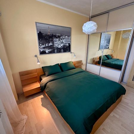 Apartment Ceskomoravska - O2 Arena Прага Екстер'єр фото